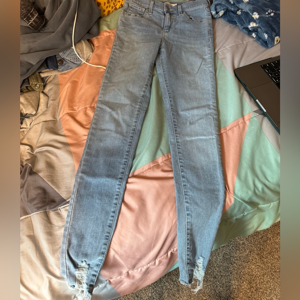 levi’s 720 high rise super skinny 26, great condition